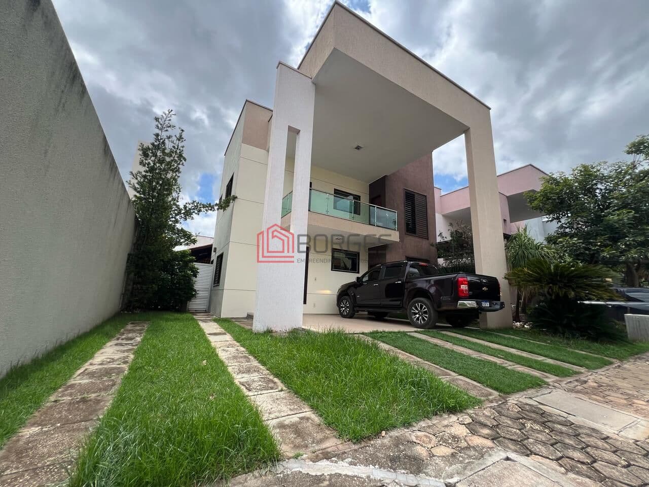 Casa Duplex Alto Padrão