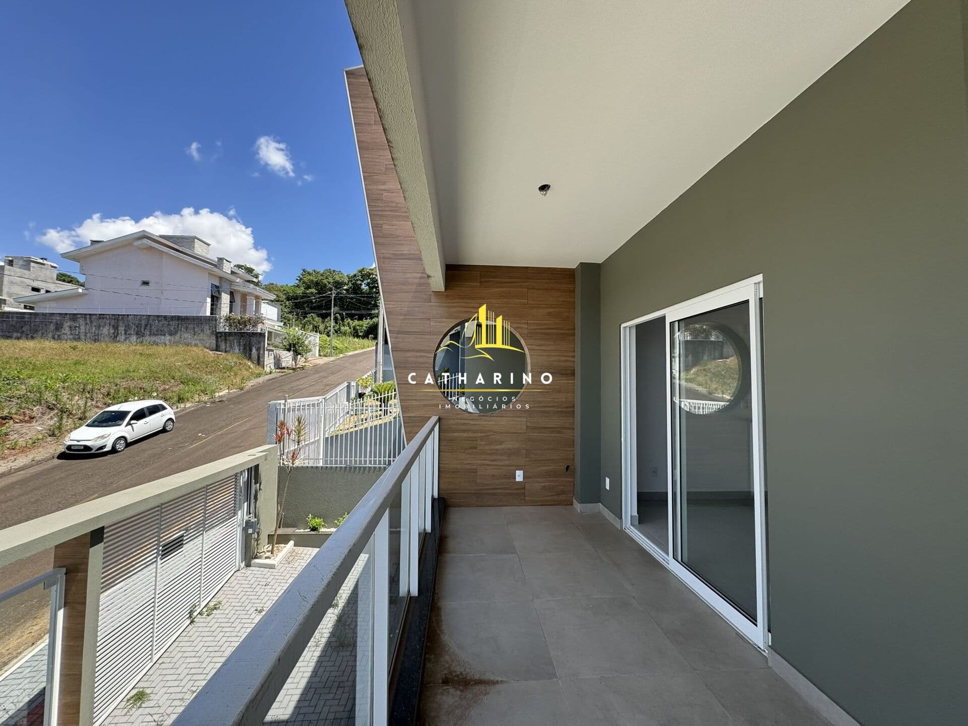 CASA NOVA COM PISCINA