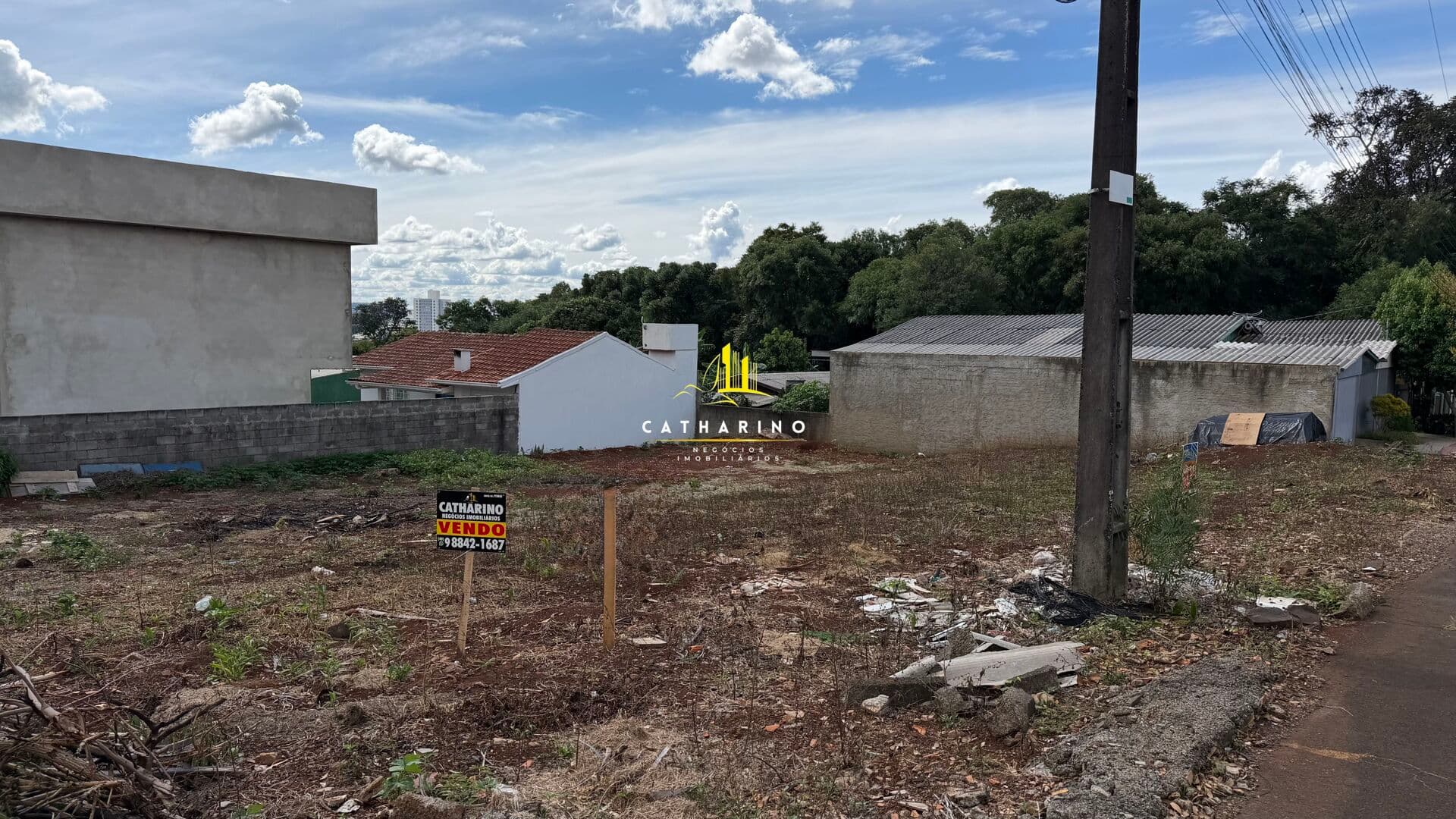 TERRENO DE ESQUINA