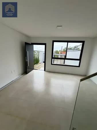 Sobrado com terraço em Itajaí