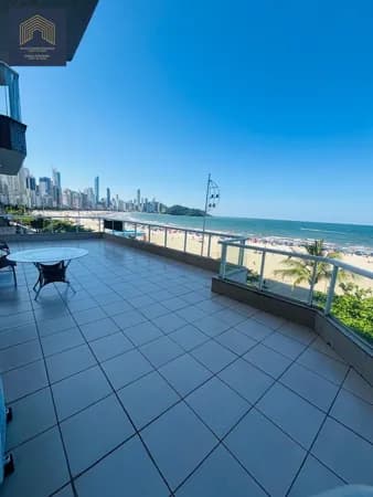 Apartamento diferenciado Frente Mar - Balneário Camboriú/SC
