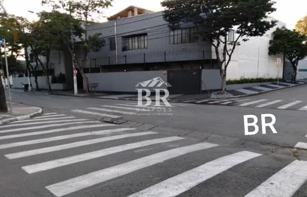 Pavilhão/Galpão Industrial em Jardim Iracema, Barueri/SP próximo ao shopping