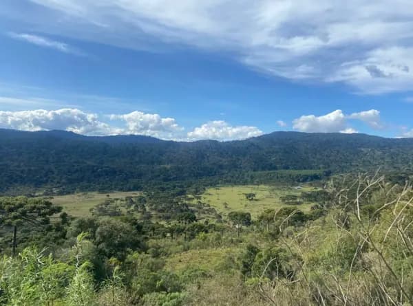 Terreno na montanha com vista espetacular