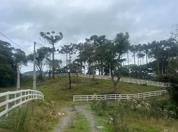 2 Hectares com vista próximo da cidade