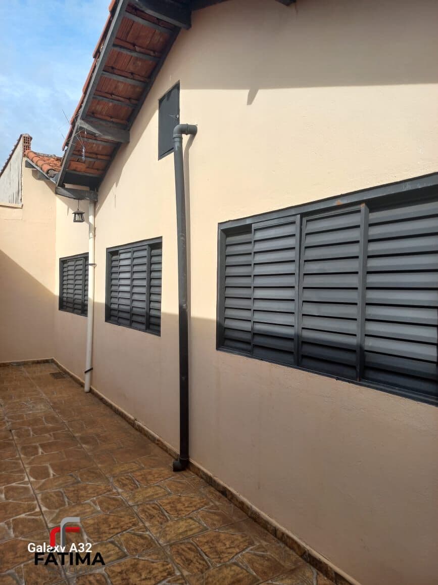 Casa Sobrado em Jardim das Laranjeiras, Pirassununga/SP