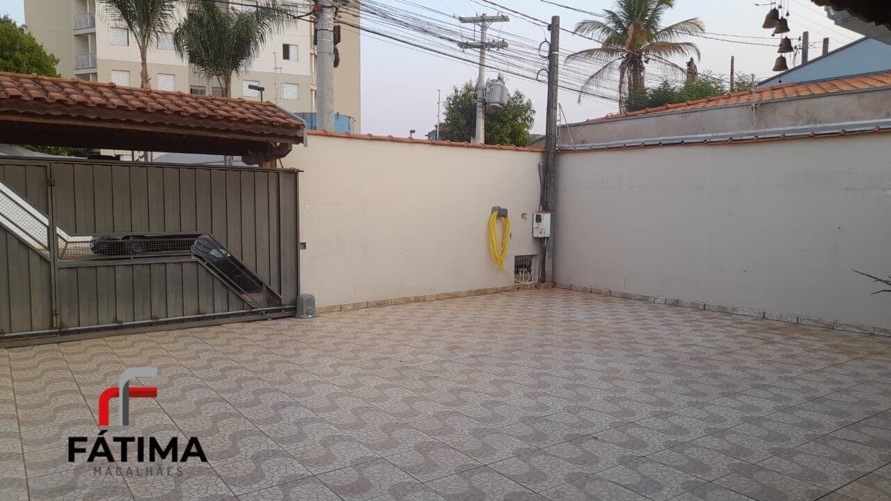 Casa em Vila Santa Terezinha, Pirassununga/SP