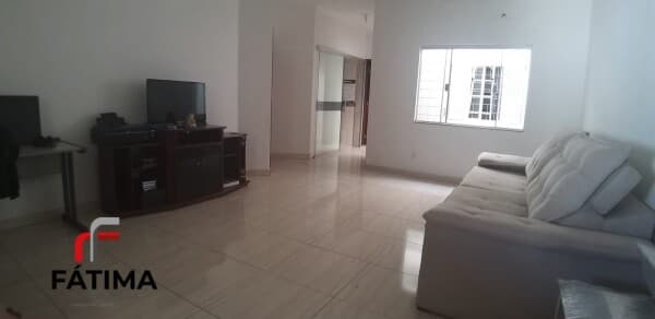 Casa - Jardim Veneza II