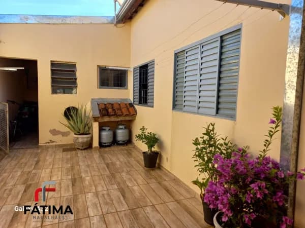 Casa em Jardim São Valentim, Pirassununga/SP