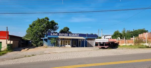 Ponto Comercial Comércio em Centro, Guapiara/SPEm busca de um ponto comercial comércio para locação no bairro Centro em Guapiara-SP? Conheça essa excelente opção com área privativa de 750m², localizada estrategicamente próximo à rodovia, facilitando o ac