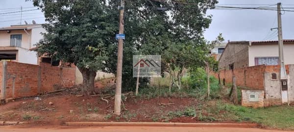 Terreno Lote em Vila Nova Capão Bonito, Capão Bonito/SP Aceita permuta por imóvel residencial de menor valor na negociação. Excelente oportunidade para adquirir um terreno lote de 660m² no bairro Vila Nova Capão Bonito em Capão Bonito-SP. Este terreno es