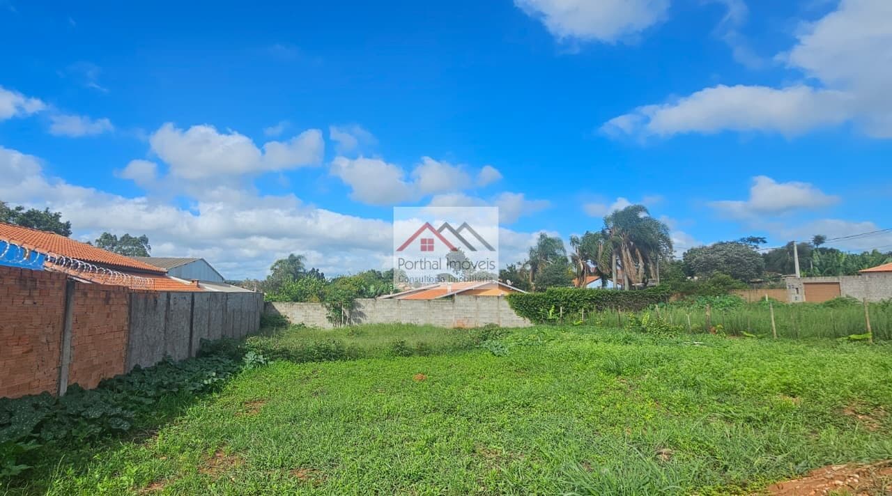Terreno em Vila Santa Isabel, Capão Bonito/SP Excelente oportunidade de investimento! Terreno à venda no bairro Vila Santa Isabel em Capão Bonito-SP, com área total de 432m². Esta é a chance perfeita para adquirir o terreno dos seus sonhos em uma localiz