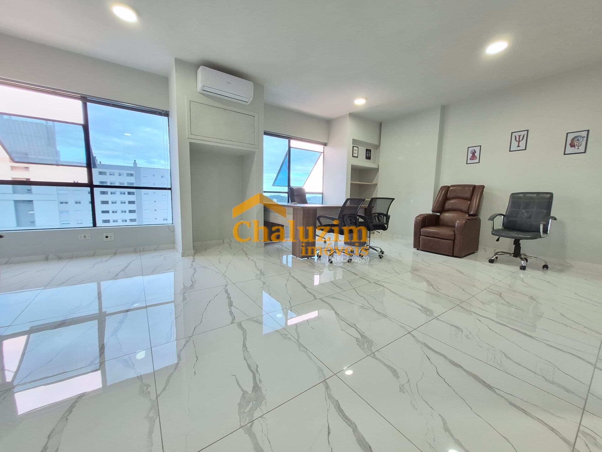 Sala Comercial Locação em Centro, Joinville/SC