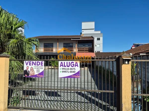 Sobrado à Venda no Bairro Aventureiro – Joinville/SC