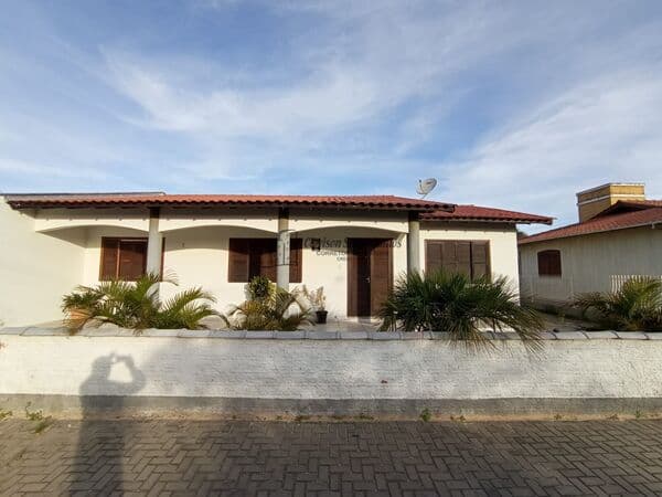 VENDO CASA - BALNEÁRIO ARROIO CORRENTE, MUNICÍPIO DE JAGUARUNA-SC!!