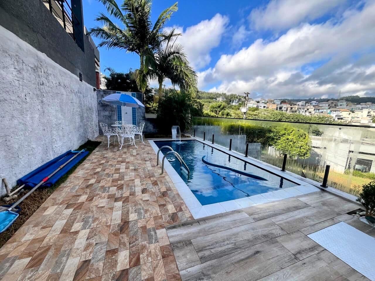 Casa Condomínio New Ville a venda no Bairro Suru | Santana de Parnaíba - SP