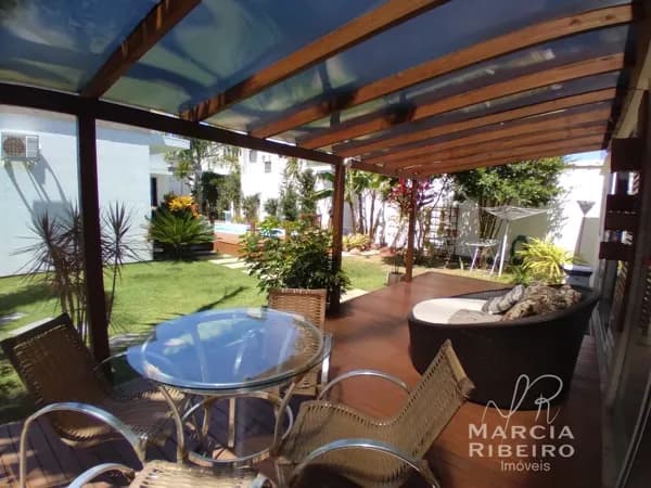 Casa Aconchegante com 3 dormitórios, sendo 2 suítes