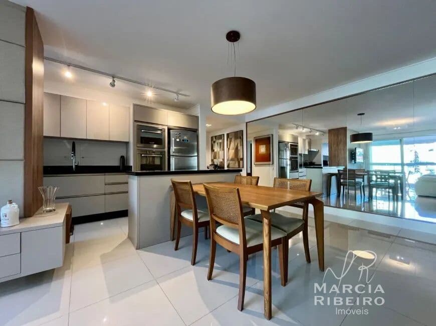 Apartamento 2 Suítes na Agronômica