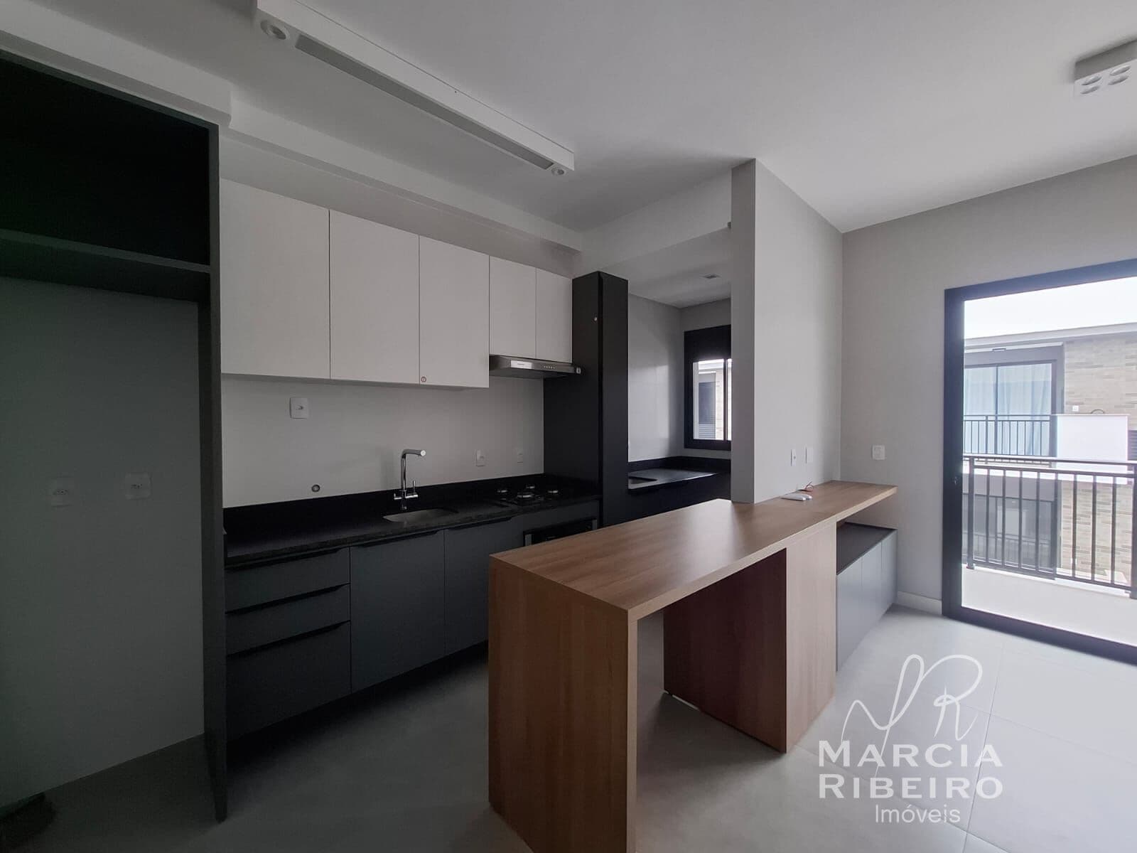Apartamento de 1 dormitório na Cachoeira do Bom Jesus, Florianópolis/SC