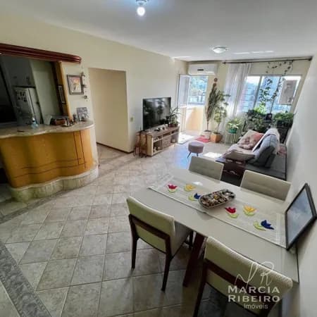Apartamento 03 Dormitórios com Suíte na Trindade