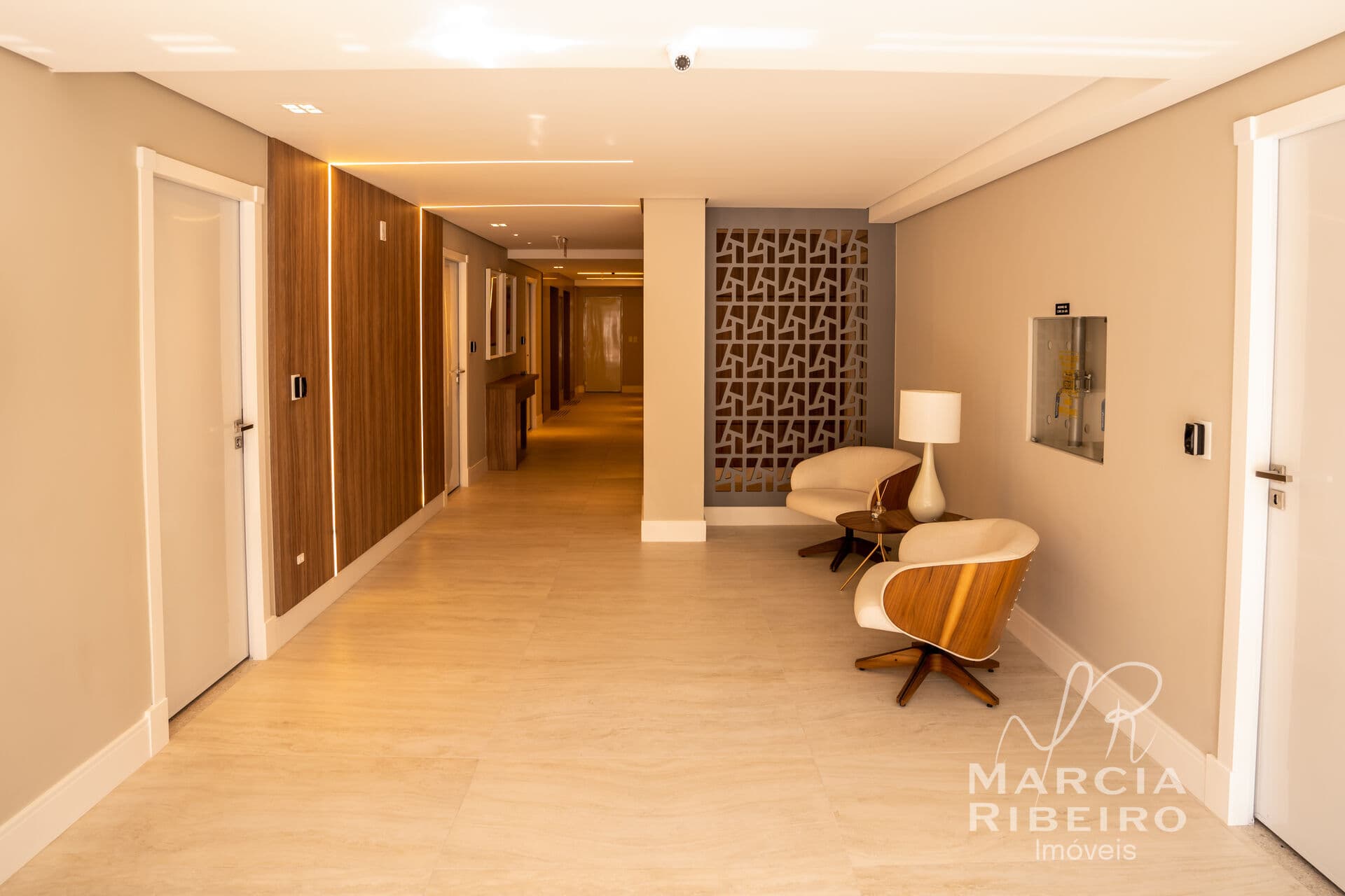 Apartamento novo na Trindade com 2 quartos