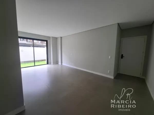 Apartamento na Praia dos Ingleses, Florianópolis/SC