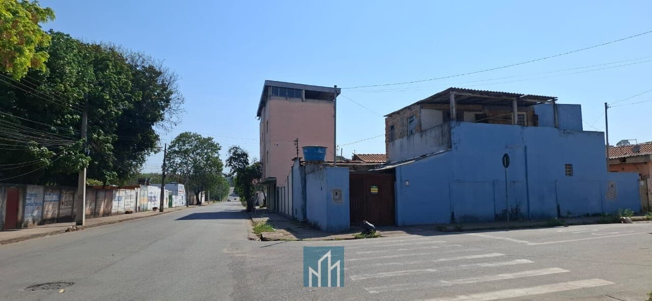 Excelente lote de esquina para galpão