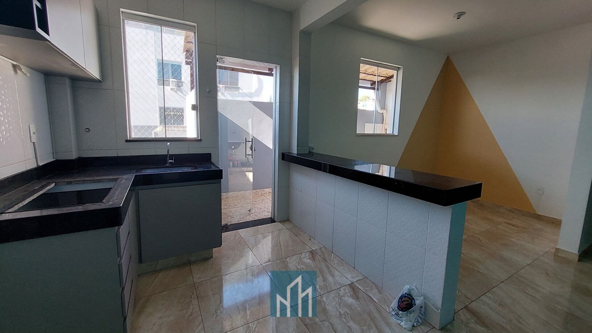 Apartamento- B. Santa Rosa - 03 Quartos - 02 vagas - suíte