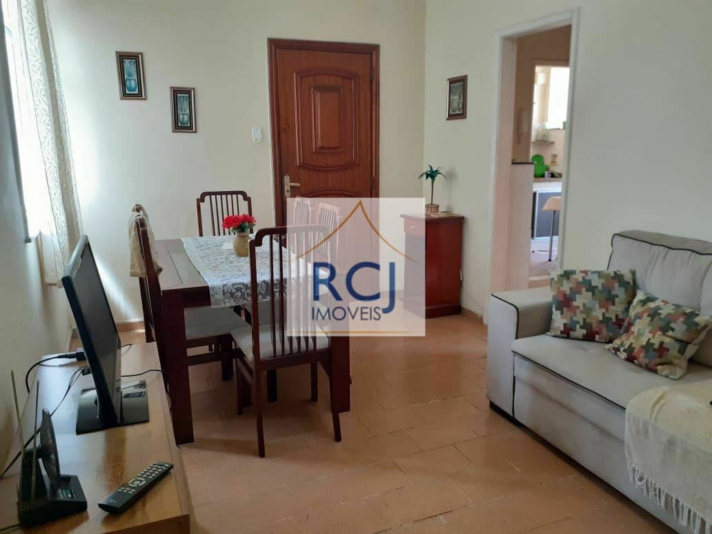 Apartamento Padrão em São Cristóvão 02 quartos