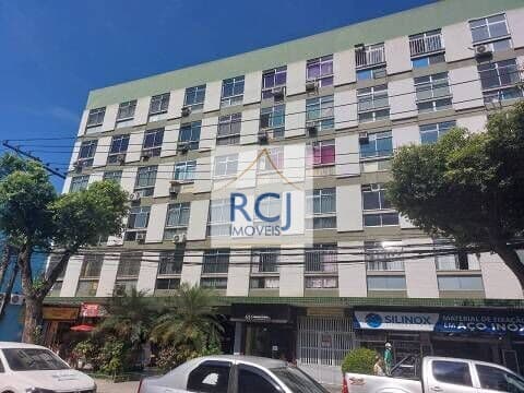 Apartamento á venda em São Cristóvão RJ