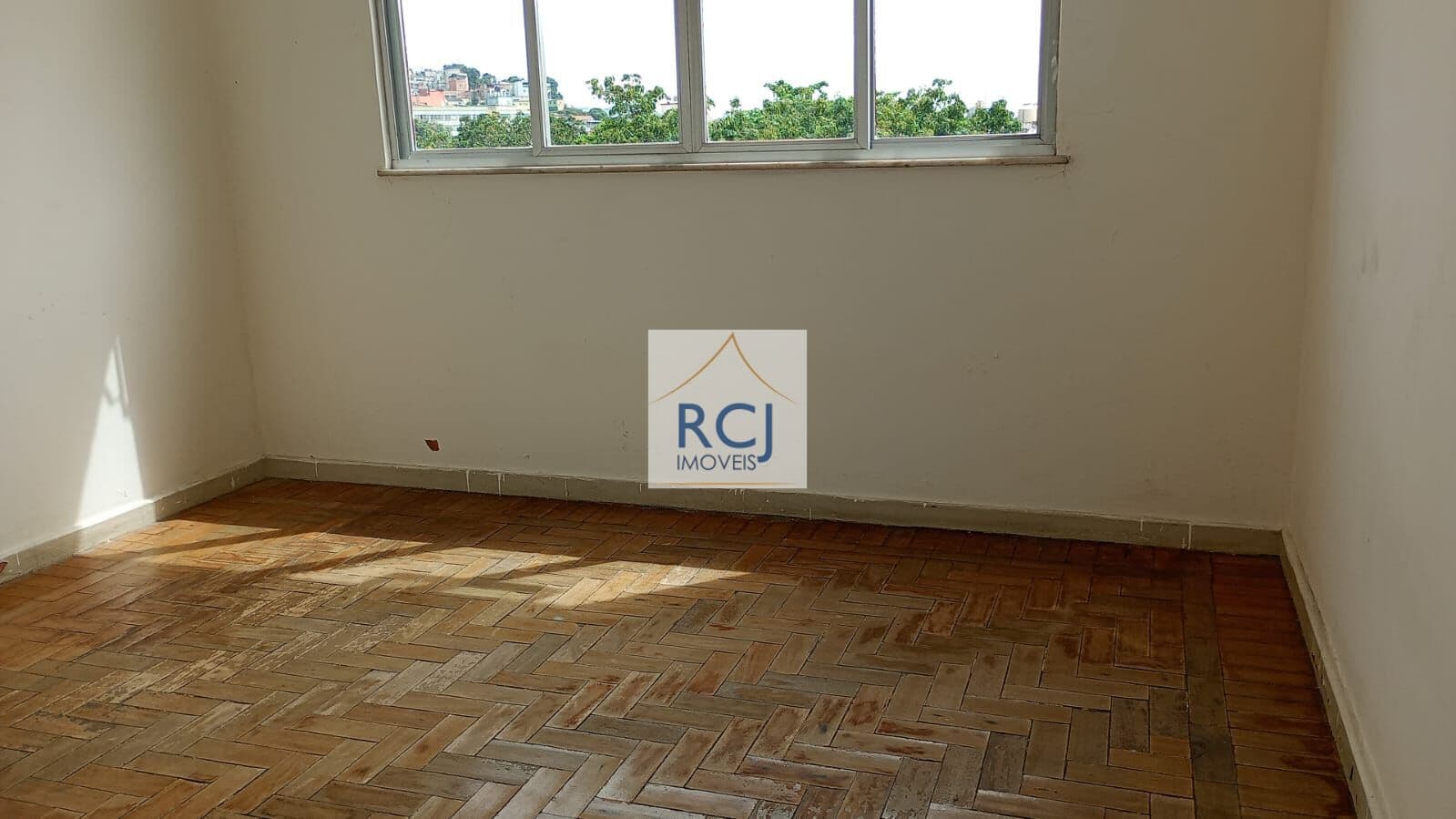 APARTAMENTO 301 – EXCELENTE OPORTUNIDADE Á VENDA EM SÃO CRISTOVÃO RJ