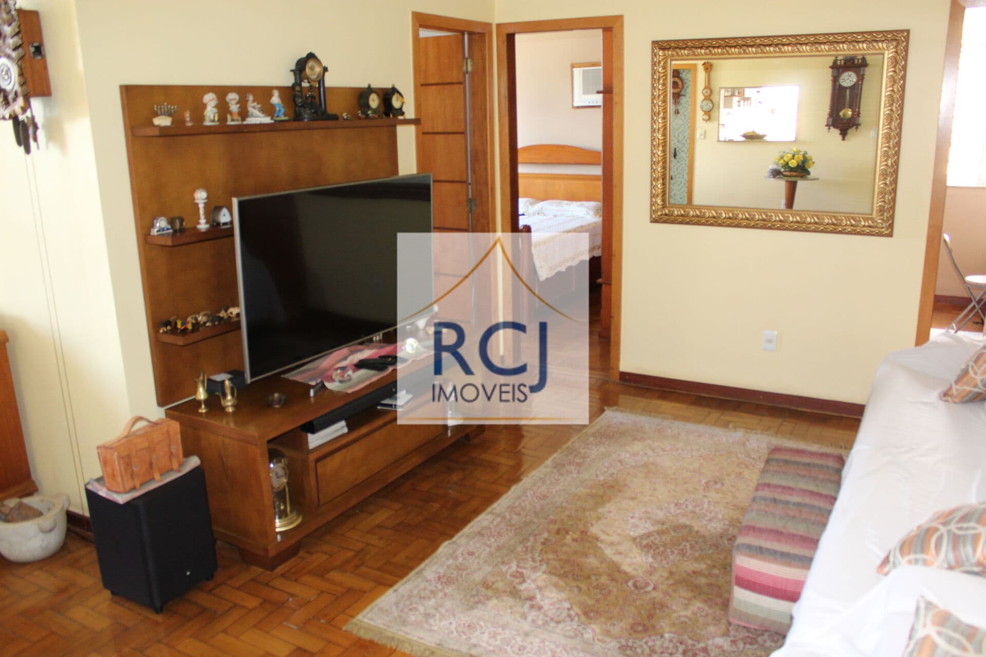 Apartamento á venda em São Cristóvão 03 quartos