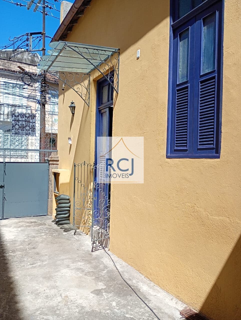 Casa com 3 Quartos e 2 banheiros à Venda, 173 São Cristóvão RJ