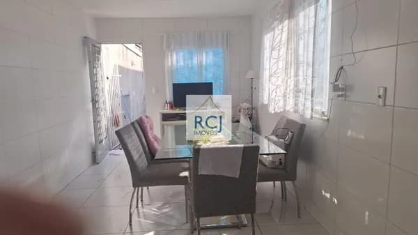 Casa á venda em São Cristóvão RJ
