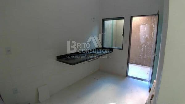 Casa Duplex á Venda 2 Suítes, 1 Lavabo, 1 Vaga, Quintal 225 M² Brasilândia - Largo da Folia - São Gonçalo/RJ.