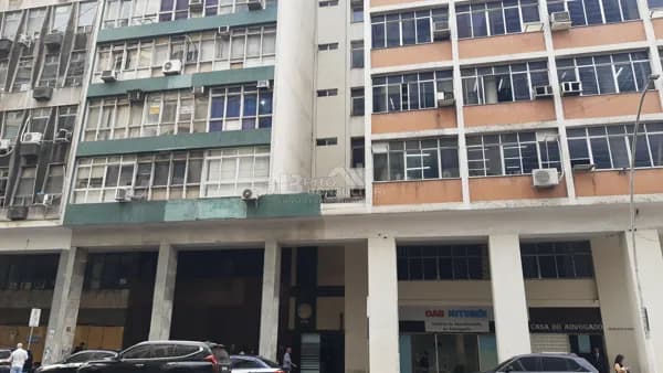 Sala Comercial com 20m² no Centro de Niterói/RJ