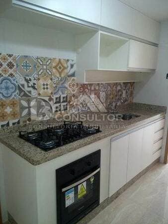 Amplo Apartamento á Venda Dois Dormitórios (+ dependência completa) 76 M² Centro São Gonçalo/RJ.
