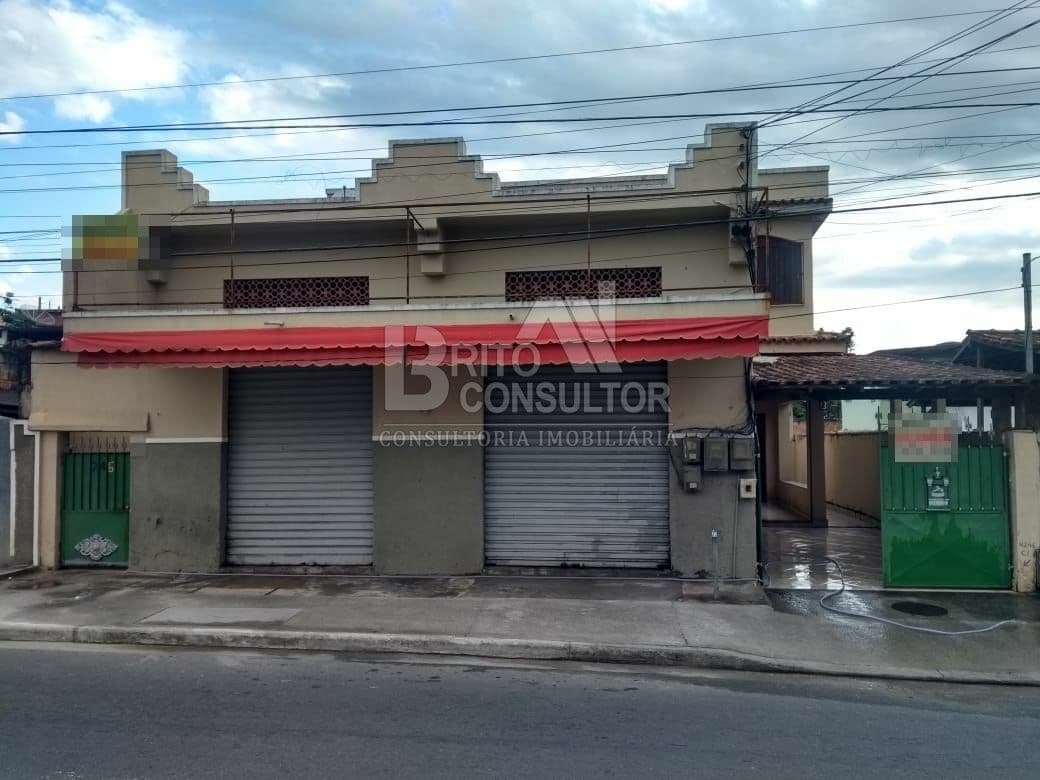 Casa principal - Sobrado - Lojão com Duas Portas