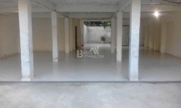 Casa Térrea e Sobrado Três Dormitórios á Venda (Ponto Comercial) Excelente Localização 200M² Por 690.000 - Lindo Parque São Gonçalo/RJ.