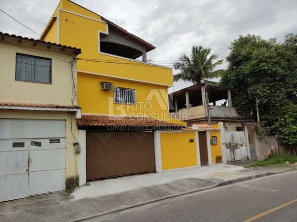 Vendo Linda Casa Duplex no Bandeirantes, 2 Qts, Suíte, Vaga, Terraço, churras, 157 m² Bandeirantes-São Gonçalo
