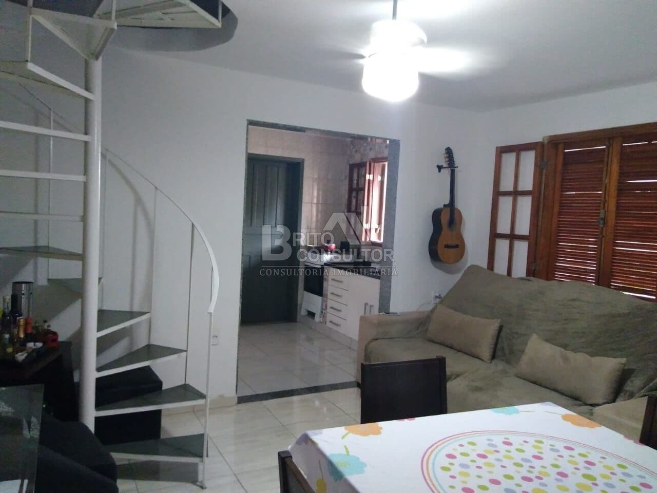 Casa Duplex à Venda 3 Quartos - 120m²-Trindade | 2 Vagas | Quintal | São Gonçalo/RJ>