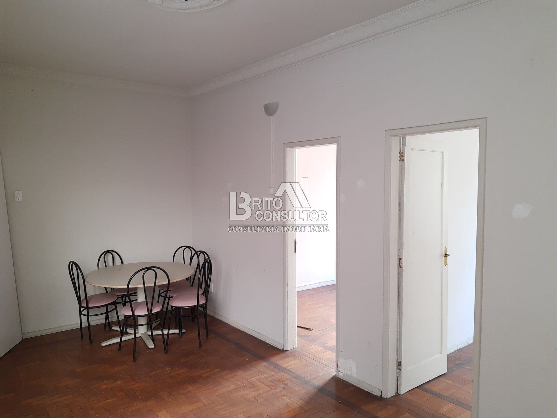 Amplo Apartamento à Venda 2 Qts, 75M² Centro Niterói