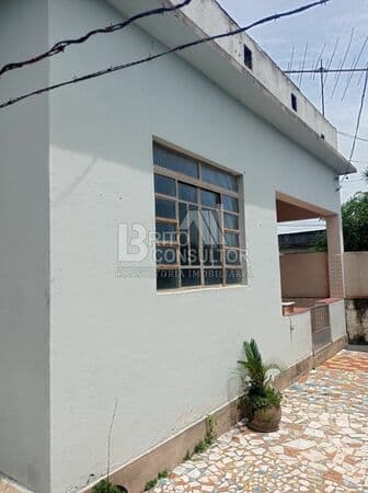 Casa à Venda no bairro Pacheco 141 m² 3 Qts, 2 Banh, Varanda, Quintal - Pacheco - São Gonçalo/RJ.