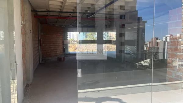 Loja comercial alto luxo 102 m2 a venda, 3º piso, local nobre, movimentado com passagem de veículos e comércios, Belvedere, Belo Horizonte, MG.