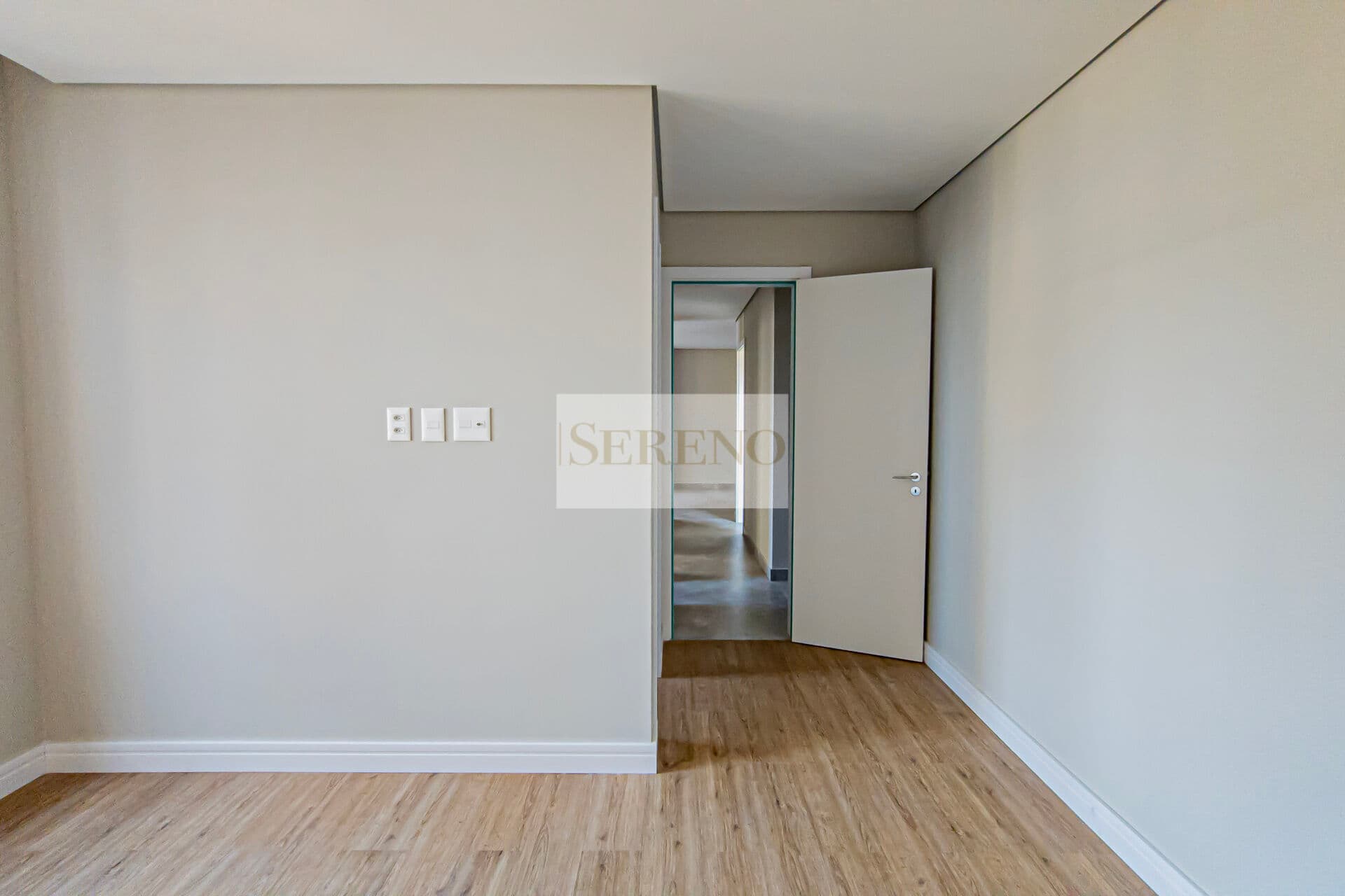 Apartamento alto padrão 03 quartos a venda, 92 m2, 01 suíte, sala ampla 02 ambientes, DCE completo, lazer, 02 vagas garagem, previsão ar condicionado, fino acabamento e ponto nobre perto do Minas tênis clube, Lourdes, BH – MG.