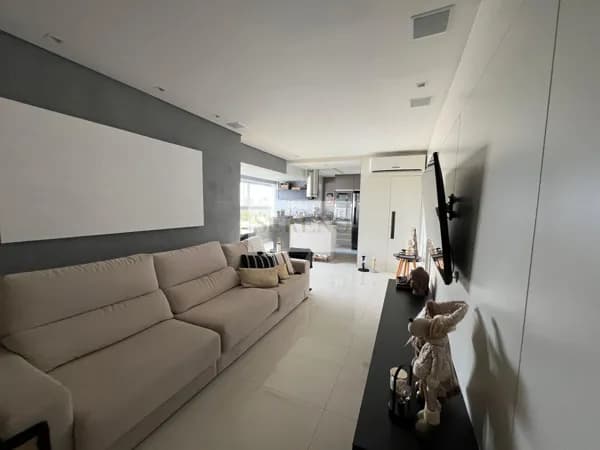 Apartamento de luxo Decorado e Mobiliado 02 suítes a venda, 82 m2, DCE, 02 vagas e linha, condomínio resort, alto com vista Vila da Serra, Nova Lima, MG.