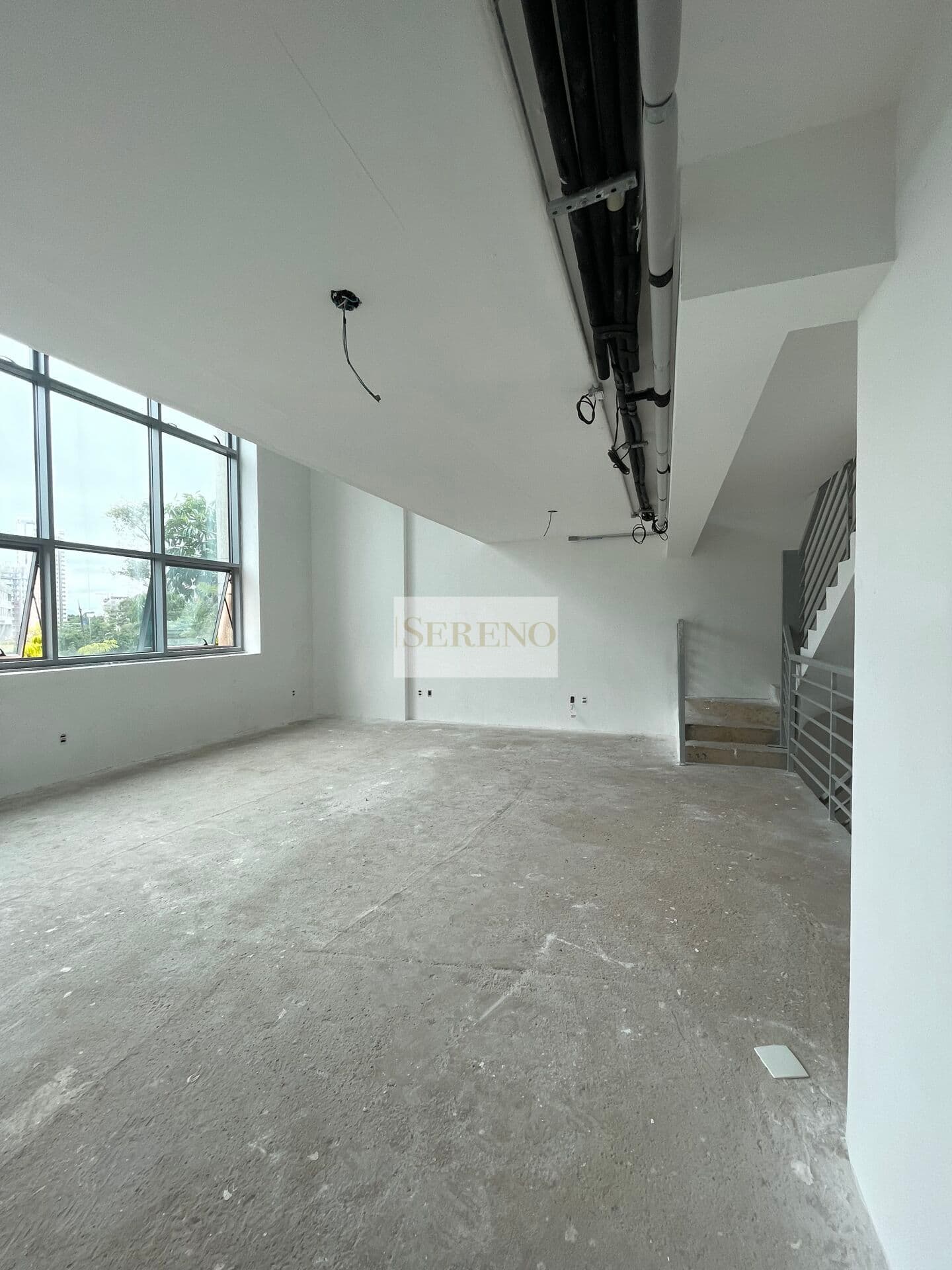 lojas comerciais/Loft residencial contendo 03 níveis contendo 260 m2 a venda, possui 70 m2 por andar, são 03 unidades disponíveis, vizinhos podendo ser integrados para uso misto, melhor localização do bairro, prédio anexo ao Custódia corporate, Vila da S