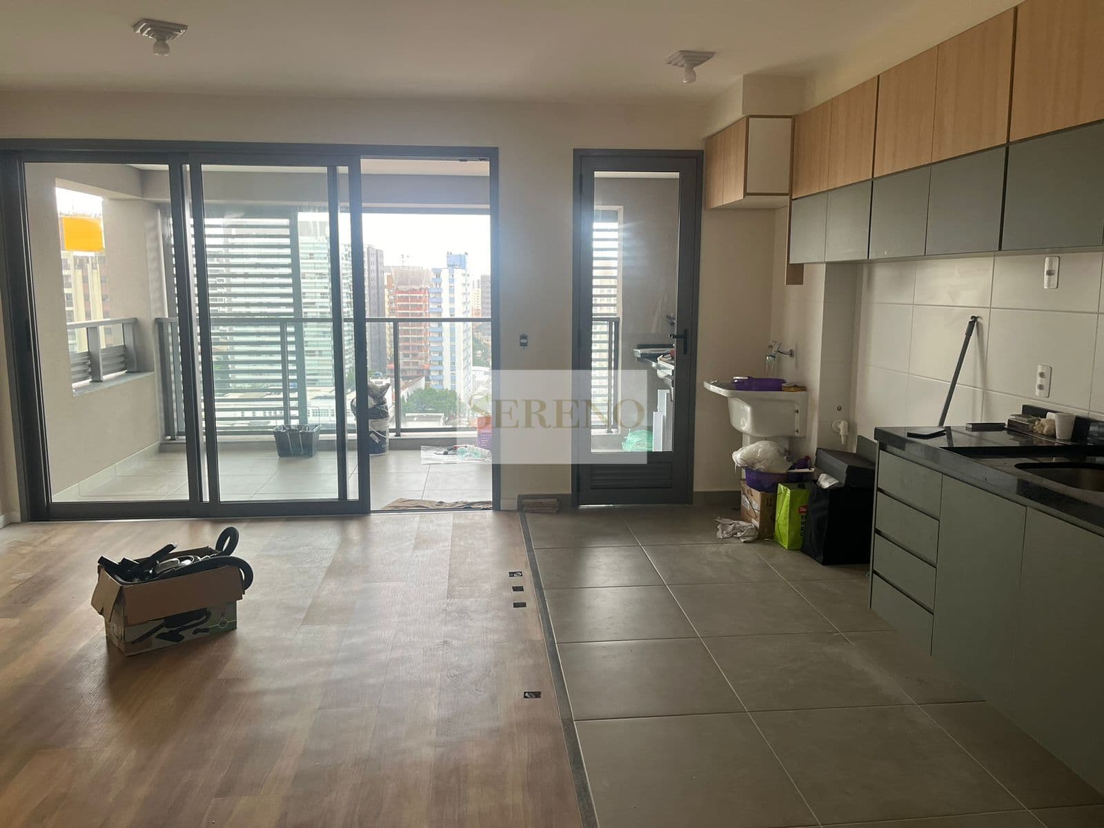 Apartamento de luxo 03 suítes a venda, 87,79 m2, varanda gourmet com churrasqueira, 01 vaga, lazer na Vila Mariana, SP.