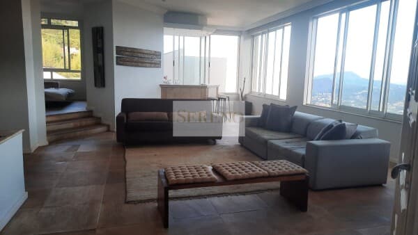 Casa sensacional a venda, possui 336 m2, e 04 Quartos no condomínio Vila Castela em Nova Lima/MG