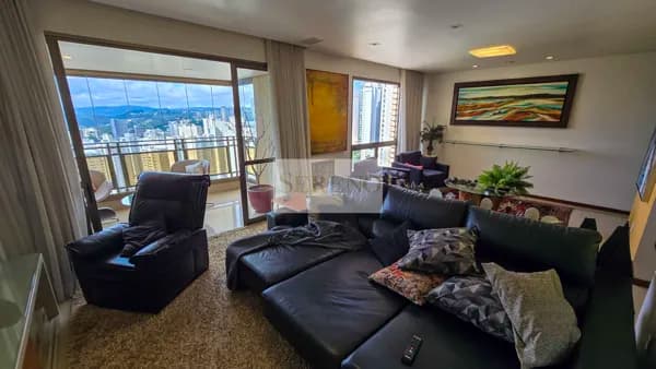 Apartamento alto luxo decorado 04 suítes a venda, 212 m2, porcelanato, varanda gourmet c churrasqueira, DCE, box, fino acabamento louças e metais, hidro, detalhes em gesso, cortina de vidro, super alto com vista panorâmica e lazer resort no melhor da Al