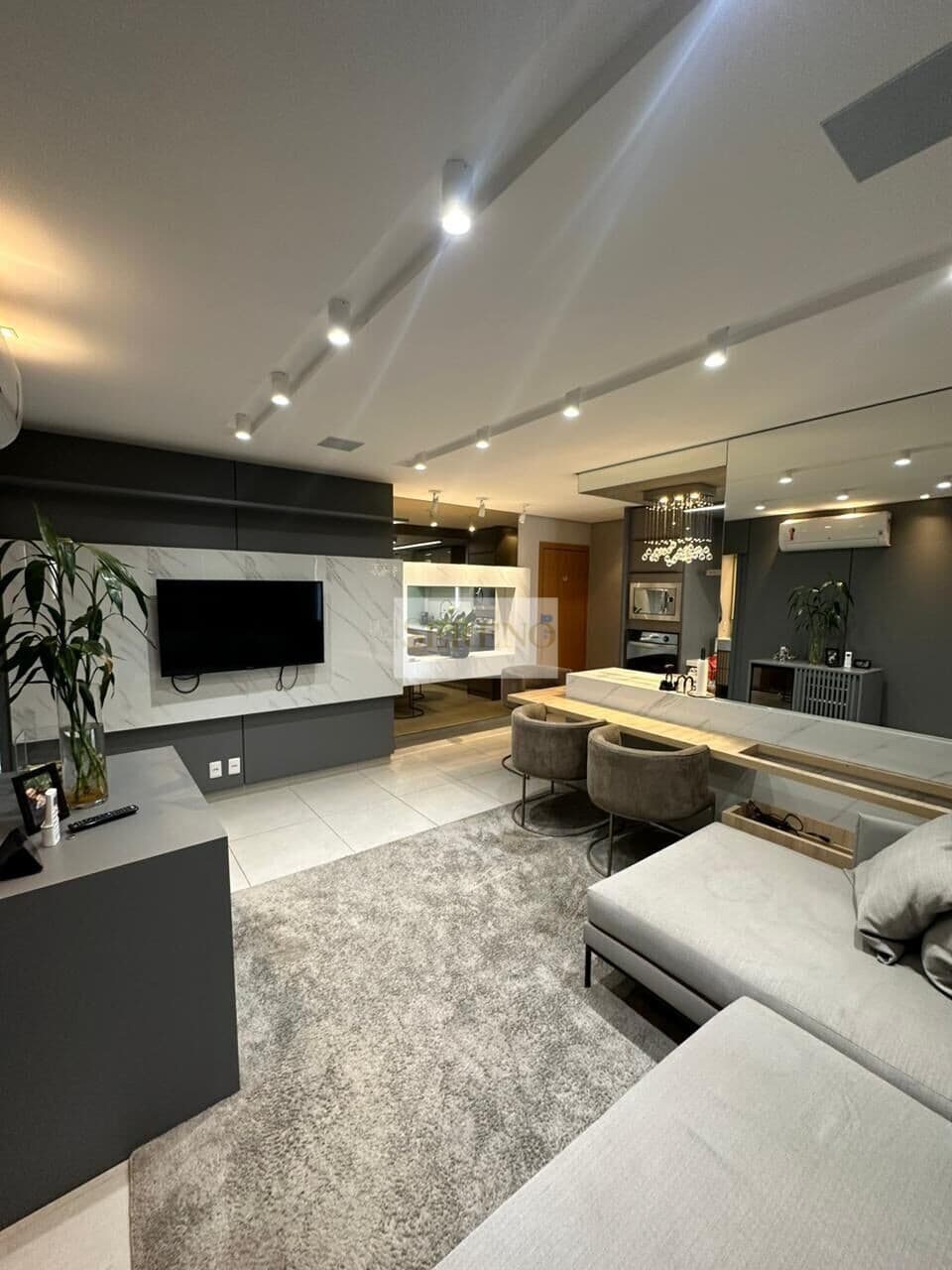 Apartamento 01 suíte a venda, 01 quarto, 67 m2, 02 vaga no Vila da Serra, Nova Lima, MG.